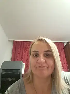 Malichkaanna30 online show from December 2024 07:10:01 PM