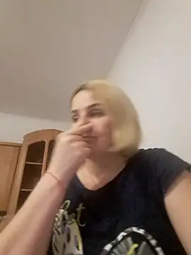 Malichkaanna30 online show from January 2025 03:23:01 PM