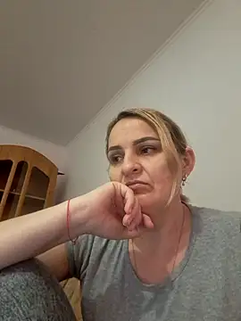 Malichkaanna30 online show from February 2025 07:38:02 AM