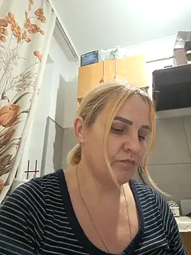 Malichkaanna30 online show from November 2025 03:03:02 PM