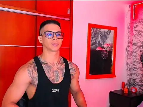 Snapshot of Aaron_Toy chatting on January 2026 08:12:01 PM Aaron Toy online show from January 2026 08:12:01 PM