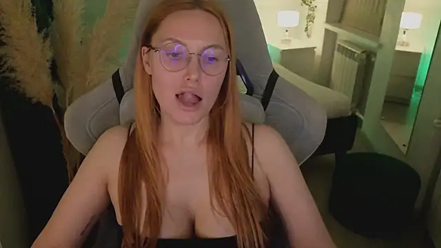 Love Call online show from February 2025 08:40:01 AM