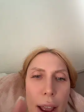Snapshot of Love_Call chatting on July 2026 02:30:02 PM Love Call online show from July 2026 02:30:02 PM