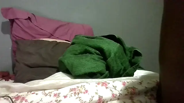 Snapshot of TheeRealShow chatting on February 2026 07:51:01 AM TheeRealShow online show from February 2026 07:51:01 AM