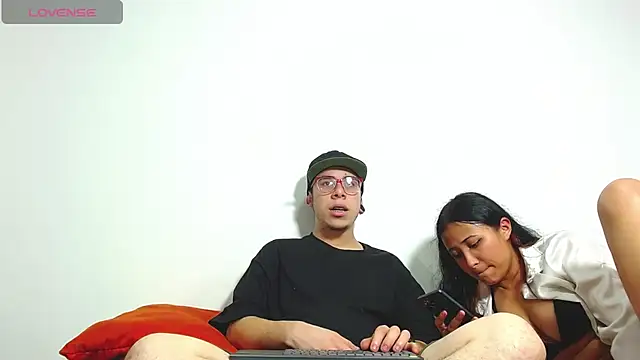 Snapshot of Hot_Teens69 chatting on December 2024 02:12:02 AM Hot Teens69 online show from December 2024 02:12:02 AM