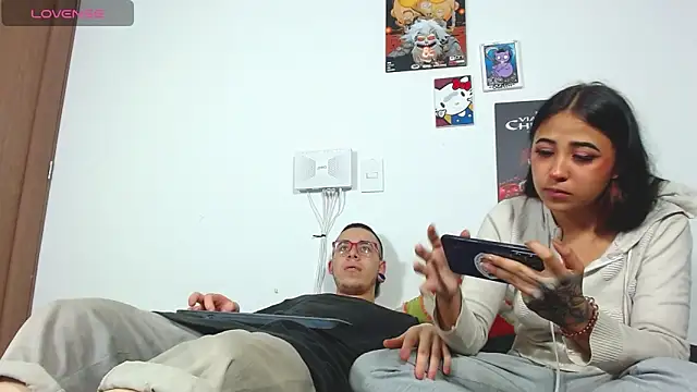 Snapshot of Hot_Teens69 chatting on February 2025 03:34:02 AM Hot Teens69 online show from February 2025 03:34:02 AM