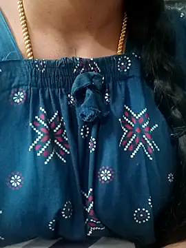 Snapshot of Ambika01 chatting on January 2026 02:00:01 PM Ambika01 online show from January 2026 02:00:01 PM