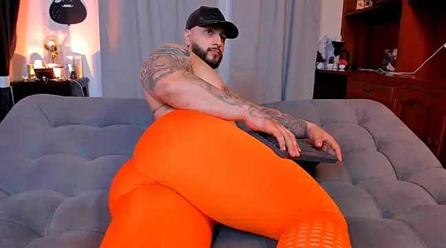 Snapshot of max_dic1 chatting on January 2025 02:33:02 AM max dic1 online show from January 2025 02:33:02 AM