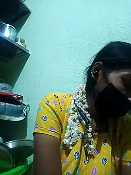 Snapshot of anusiya01 chatting on February 2025 05:18:02 PM anusiya01 online show from February 2025 05:18:02 PM