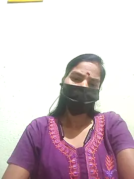 Snapshot of anusiya01 chatting on September 2025 02:05:02 PM anusiya01 online show from September 2025 02:05:02 PM