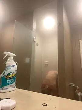 Snapshot of camdanz777 chatting on September 2025 10:18:01 AM camdanz777 online show from September 2025 10:18:01 AM