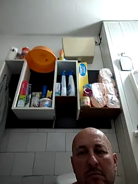 intx800 online show from April 2026 06:26:01 PM