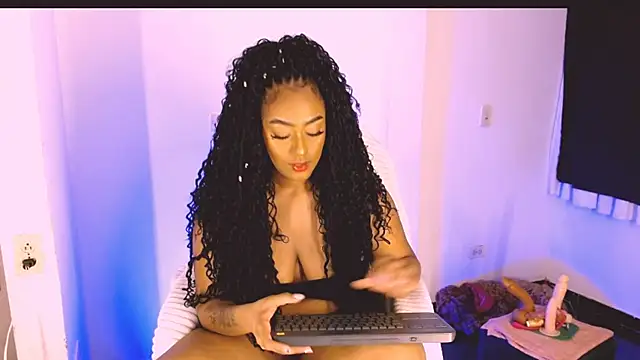 Emily Williams12 online show from September 2025 02:13:02 AM