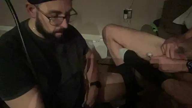 ThongerBBro online show from October 2025 03:47:02 AM