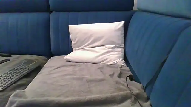 Snapshot of axecoman60 chatting on March 2025 09:35:01 PM axecoman60 online show from March 2025 09:35:01 PM