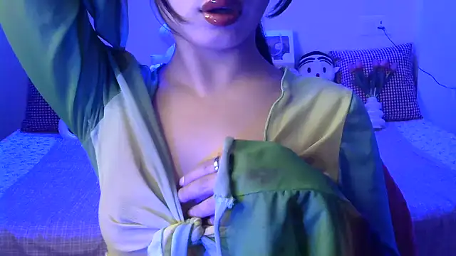 amrita2210 online show from November 2025 08:30:02 PM