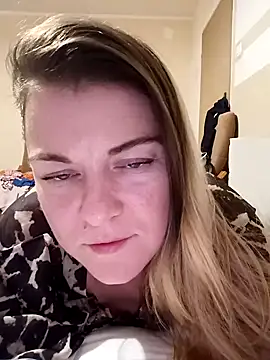 Snapshot of LunikaLunaX chatting on January 2025 08:21:02 PM LunikaLunaX online show from January 2025 08:21:02 PM