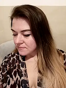 Snapshot of LunikaLunaX chatting on February 2025 07:17:02 PM LunikaLunaX online show from February 2025 07:17:02 PM