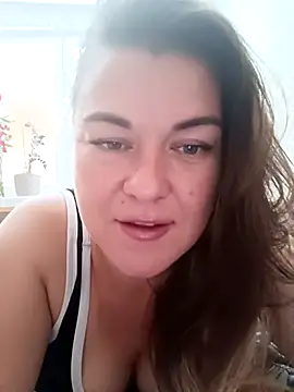 Snapshot of LunikaLunaX chatting on September 2025 09:53:02 AM LunikaLunaX online show from September 2025 09:53:02 AM