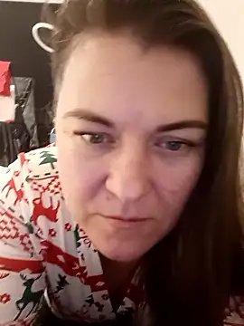 Snapshot of LunikaLunaX chatting on January 2026 06:53:02 PM LunikaLunaX online show from January 2026 06:53:02 PM