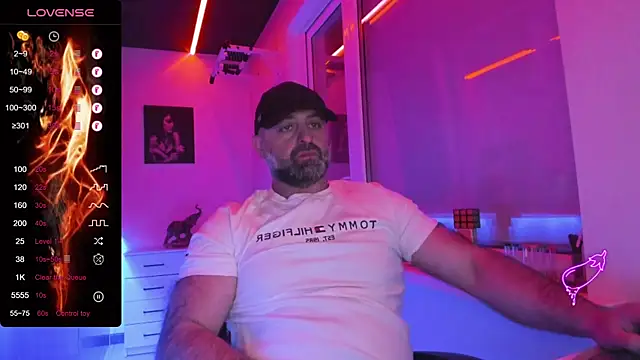 MAGABEAR077 online show from April 2026 07:40:01 PM