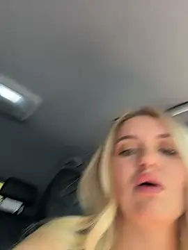 Snapshot of Devill_Angel_ chatting on May 2026 10:11:01 AM Devill Angel online show from May 2026 10:11:01 AM