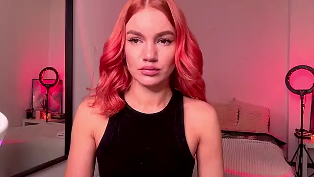 Heidi11 online show from January 2025 02:32:01 PM