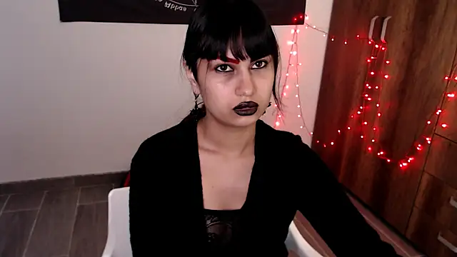 Little-Lucifer online show from May 2026 07:11:01 PM
