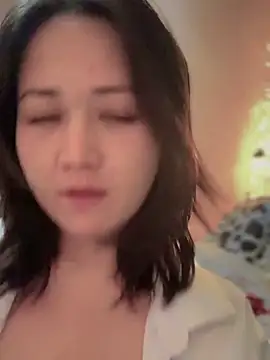 Snapshot of JoyFulLicss chatting on February 2025 06:41:02 PM JoyFulLicss online show from February 2025 06:41:02 PM