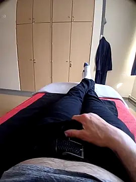 Snapshot of pascalino100 chatting on April 2026 02:13:02 PM pascalino100 online show from April 2026 02:13:02 PM