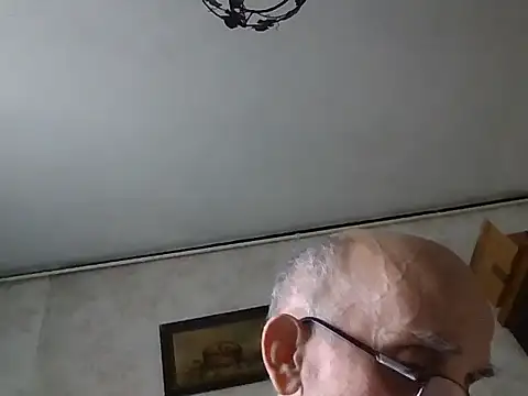 mariusica1xh online show from December 2025 12:20:01 PM