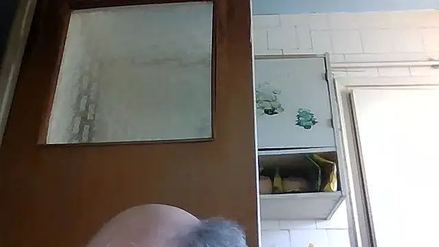 Snapshot of mariusica1@xh chatting on April 2026 02:59:02 PM mariusica1xh online show from April 2026 02:59:02 PM