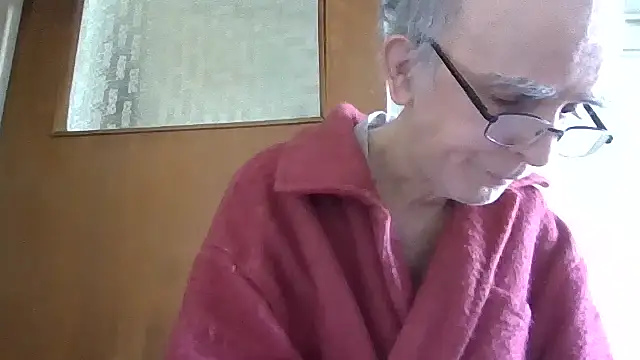 Snapshot of mariusica1@xh chatting on May 2026 08:42:02 AM mariusica1xh online show from May 2026 08:42:02 AM