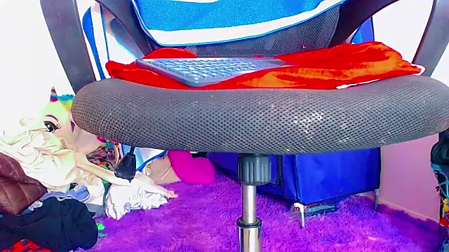 nicol gill  online show from February 2025 11:33:02 AM