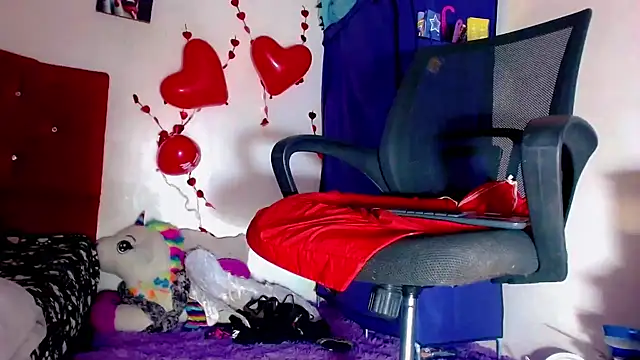 nicol gill  online show from February 2025 02:44:02 PM