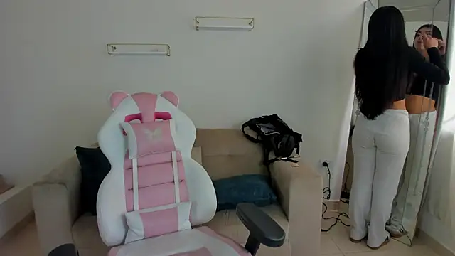 Charlotte cowell sub1  online show from October 2025 03:36:02 PM