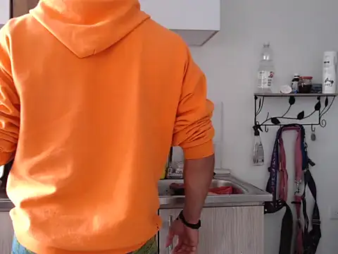 thomas gun online show from December 2025 05:18:02 PM