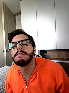 thomas gun online show from December 2025 01:48:01 PM