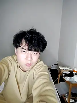 whitebriefboy online show from February 2025 09:30:01 PM