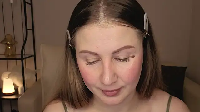 Helens love online show from November 2025 02:11:02 AM