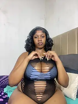 Snapshot of Candy_Love_18 chatting on July 2026 04:53:02 PM Candy Love 18 online show from July 2026 04:53:02 PM