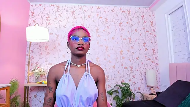 amber-hill online show from April 2026 07:14:01 PM