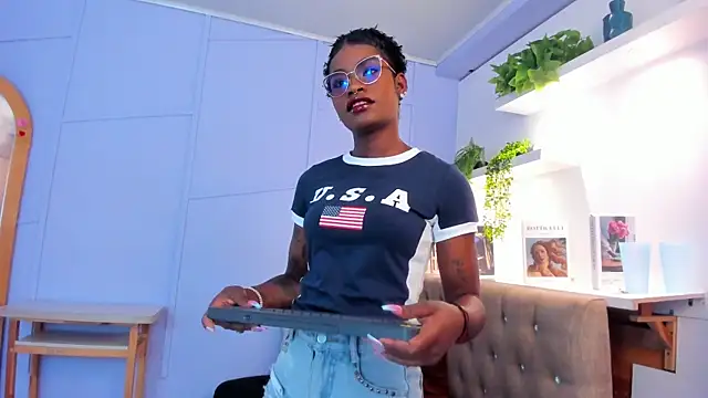 Snapshot of amber-hill chatting on July 2026 12:11:01 PM amber-hill online show from July 2026 12:11:01 PM