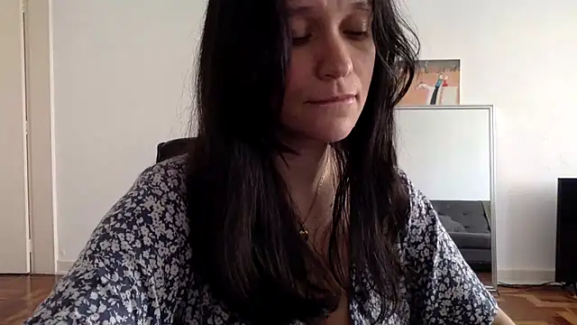 Snapshot of beatrizspbr chatting on March 2026 01:58:01 PM beatrizspbr online show from March 2026 01:58:01 PM