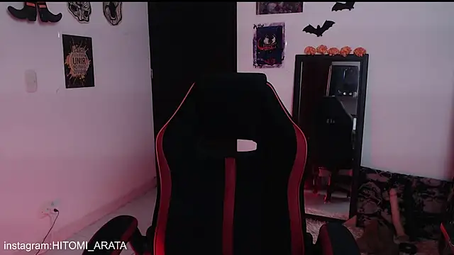 hitomi arata online show from October 2025 10:10:01 PM