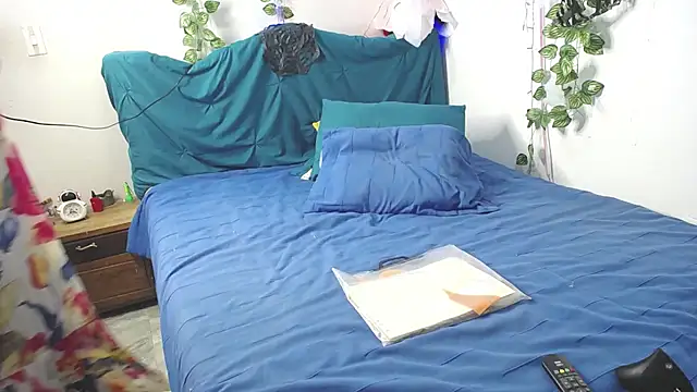 DominaLeona online show from October 2025 09:39:02 PM