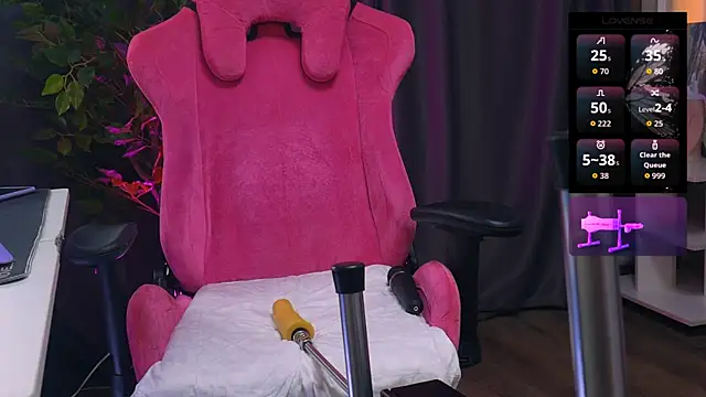 ley tori online show from October 2025 02:26:01 AM