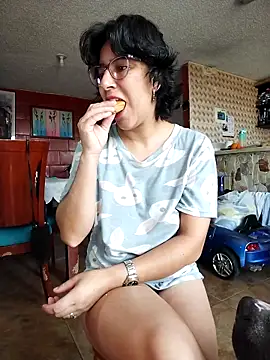 Im Alma  online show from January 2025 01:35:01 PM