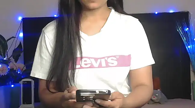 Snapshot of WildRuhi20 chatting on February 2025 04:46:02 AM WildRuhi20 online show from February 2025 04:46:02 AM