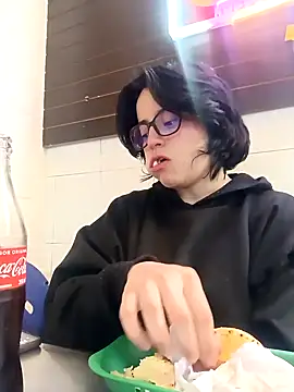 Lin-cute online show from February 2025 03:04:01 AM